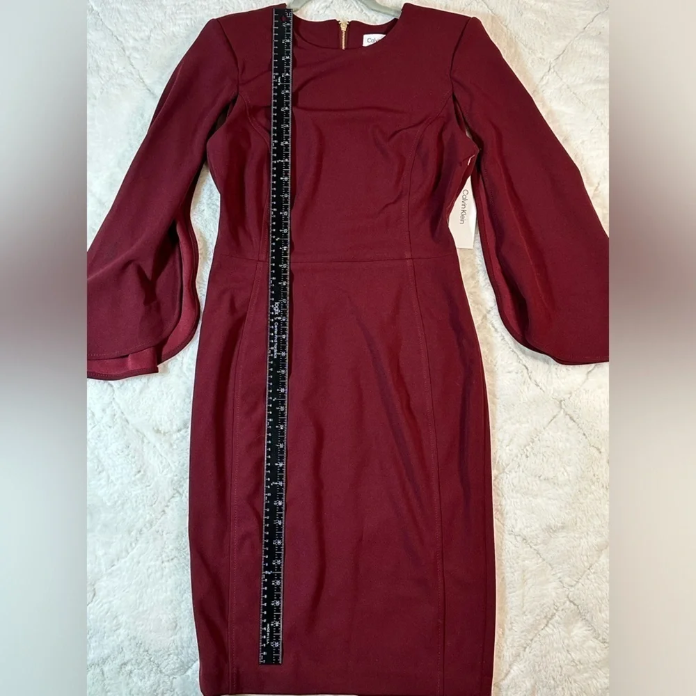 Calvin Klein women’s size 4 maroon dress split sleeve mid length winged sleeve